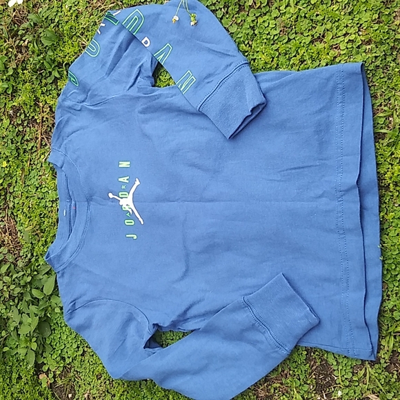 New Jordan long sleeve tee. - Picture 1 of 16